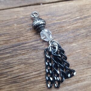 Edwardian Pendant dungeon‎ tassel
